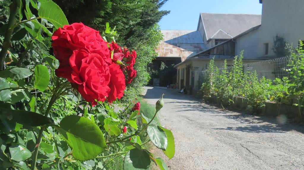 Hotel Camping La Tour Embrun Zewnętrze zdjęcie